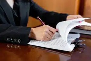 Μεταφορά φορολογικής κατοικίας στην Ελλάδα και στο εξωτερικό με νομική υποστήριξη